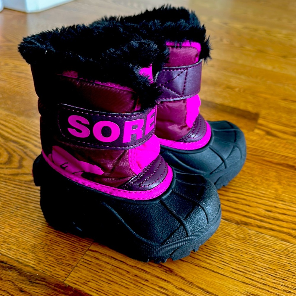 Toddler Sorel Snow Commander Insulated Waterproof boot. used once.  Size 6.